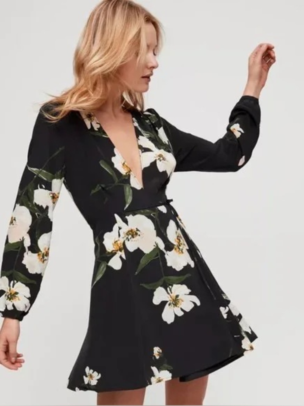 Aritzia Wilfred Diane Black Floral Silk Mini Dress Size M